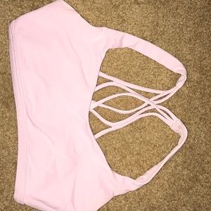Lululemon size 2 free to be zen sports bra